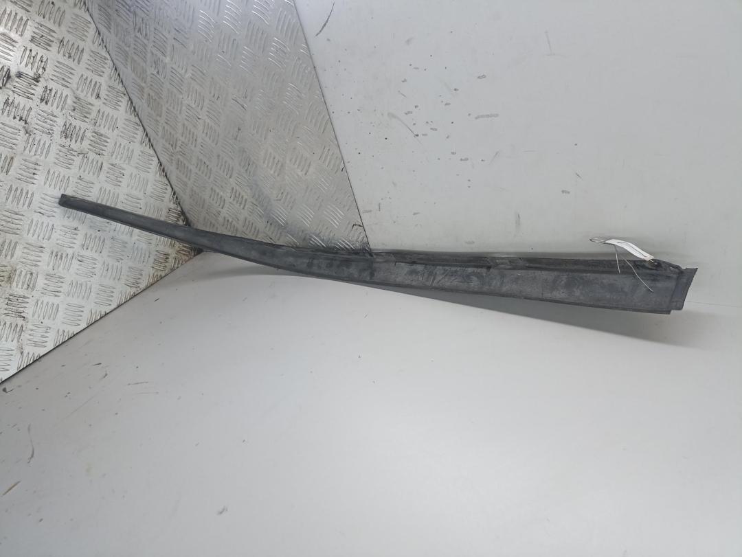 Юбка переднего бампера Opel Omega B 2001, 2.6 л., бензин, АКПП, серый, седан, 09147435