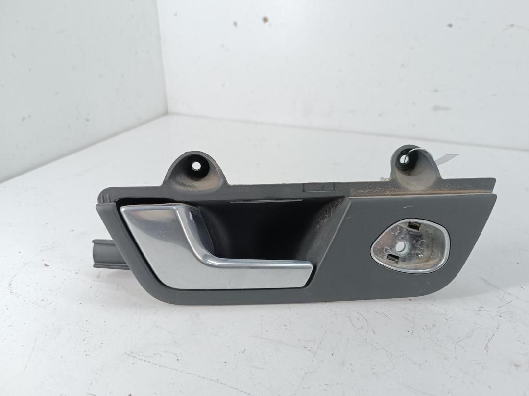 ручка внутренняя задняя левая Audi A4 B6 2003, 2.5 л., дизель, АКПП, чёрный, универсал, 8E0839019