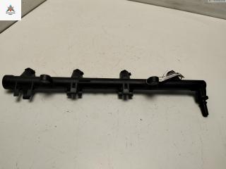 топливная рампа Renault Megane 2 поколение [рестайлинг] 2006, 1.6 л., бензин, МКПП, синий, хетчбэк 5 дв., 8200135504