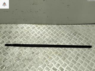 Молдинг стекла двери наружный Renault Megane 2 поколение 2004, 1.6 л., бензин, МКПП, красный, хетчбэк 5 дв.