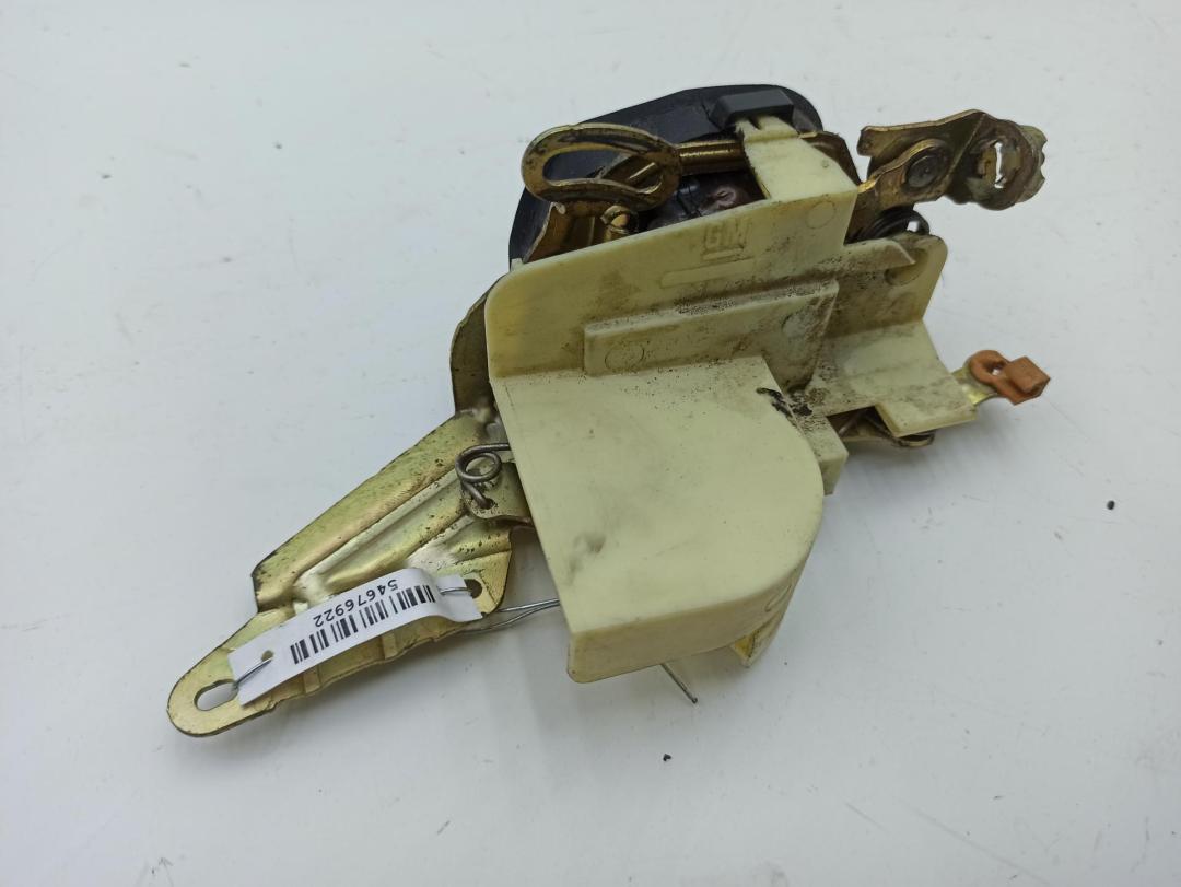 замок двери передней правой Opel Astra F 1996, 1.6 л., бензин, АКПП, белый, универсал, 90532430