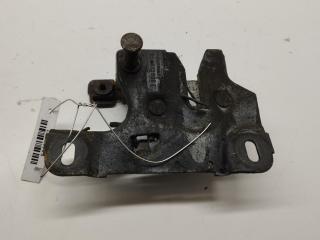 замок капота Audi A4 B5 1997, 2.8 л., бензин, АКПП, зелёный, универсал, 8D0823509L