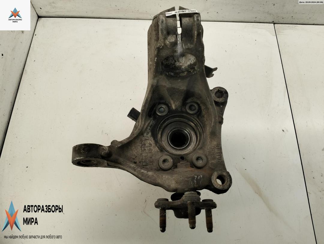 ступица передняя левая Volkswagen Passat B6 2005, 2.0 л., дизель, МКПП, чёрный, универсал, 3C0407253F - фото №1