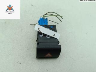 кнопка аварийной сигнализации Volkswagen Fox 2 поколение [рестайлинг] 2006, 1.2 л., бензин, МКПП, серый, хетчбэк 3 дв., 5Z0953235A