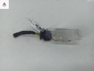 фонарь салона (плафон) Audi A6 4B/C5 [рестайлинг] 2004, 3.0 л., бензин, МКПП, чёрный, седан, 4B0947415