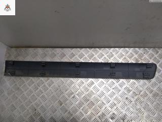 молдинг двери передней левой Dacia (Renault) Logan 2008, 1.4 л., бензин, МКПП, синий, универсал, 8200476579