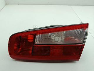 фонарь крышки багажника правый Renault Laguna II 2001, 3.0 л., бензин, АКПП, красный, хетчбэк 5 дв., 8200002476