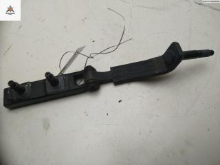 петля крышки багажника Ford Kuga 1 поколение 2008, серый, внедорожник 5 дв., 8V41S422900AD