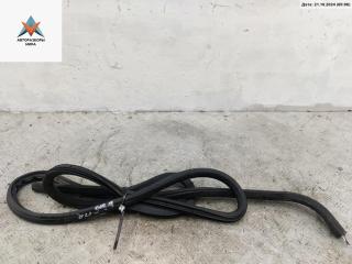 уплотнитель двери Volkswagen Polo 3 поколение 1995, 1.6 л., бензин, МКПП, красный, седан