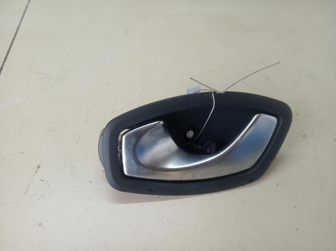 ручка внутренняя передняя левая Renault Megane III 2009, 1.6 л., бензин, МКПП, чёрный, хетчбэк 5 дв., 826730001R