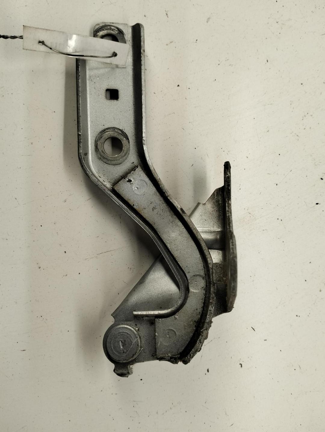 петля капота левая Volkswagen Fox 2006, серый, хетчбэк 3 дв., 5Z0823301A