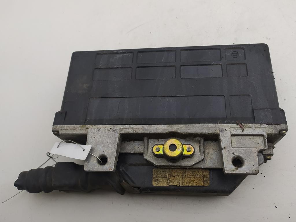 ЭБУ Mercedes-Benz 190 W201 1990, 2.3 л., бензин, МКПП, красный, седан, 0055452132