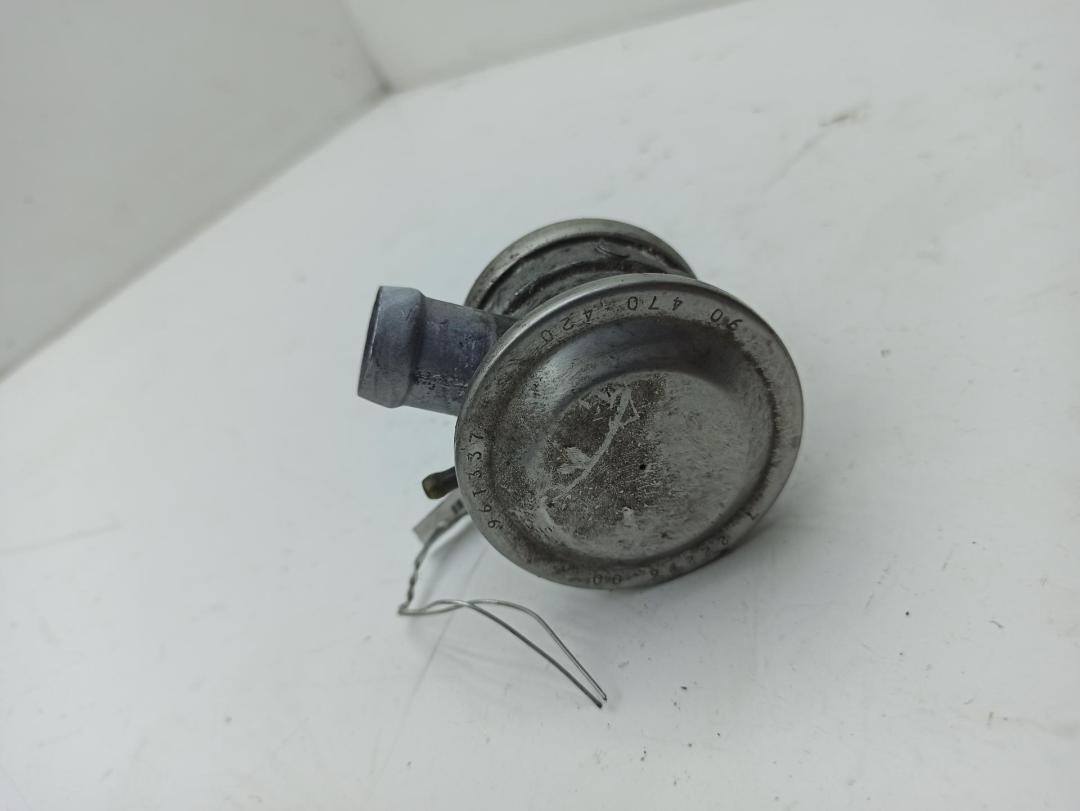 клапан EGR Opel Vectra B 1996, 1.8 л., бензин, МКПП, синий, универсал, 90470420