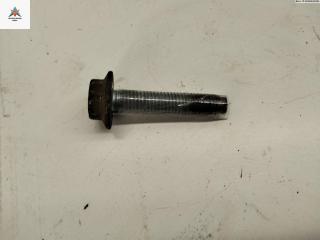 Болт крепления Volkswagen Golf 4 поколение 2000, 1.6 л., бензин, МКПП, зелёный, хетчбэк 5 дв., AP10.9