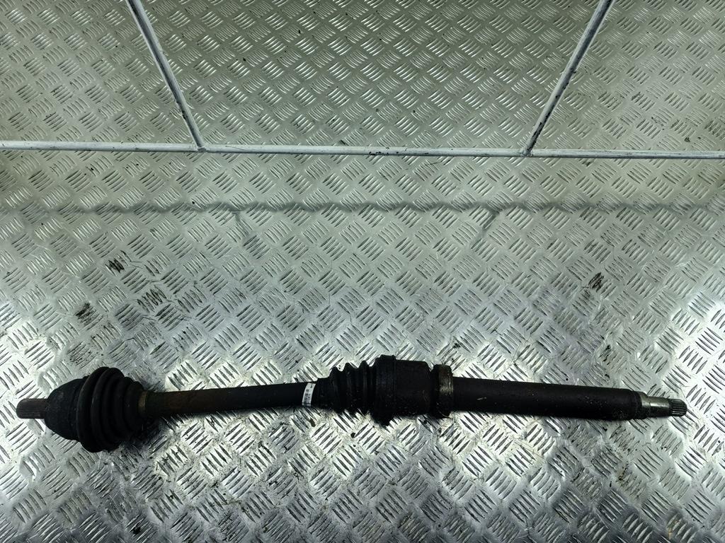 полуось передняя правая (приводной вал, ШРУС) Ford C-Max 2005, 1.6 л., i, бензин, МКПП, серый, минивэн