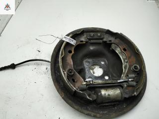 защитный кожух тормозного механизма Dacia (Renault) Sandero I 2012, 1.5 л., дизель, МКПП, белый, хетчбэк 5 дв.