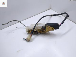 замок двери передней левой Mazda 323 BA 1994, 1.5 л., бензин, МКПП, красный, хетчбэк 5 дв., PA66GF30