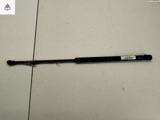 амортизатор крышки багажника (3-5 двери) Volkswagen Passat B5 [рестайлинг] 2000, 1.8 л., бензин, МКПП, серый, универсал, 1J6827550