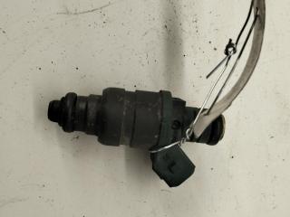 форсунка Volkswagen Golf 4 поколение 1999, 1.6 л., бензин, МКПП, синий, хетчбэк 5 дв., 037906031AA