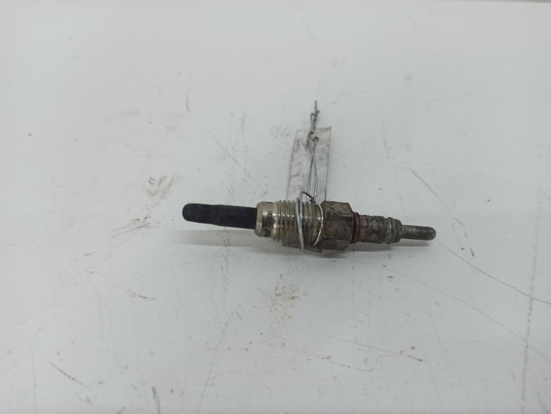 свеча накала Audi A4 B5 2000, 1.9 л., дизель, МКПП, синий, универсал, 0100226199