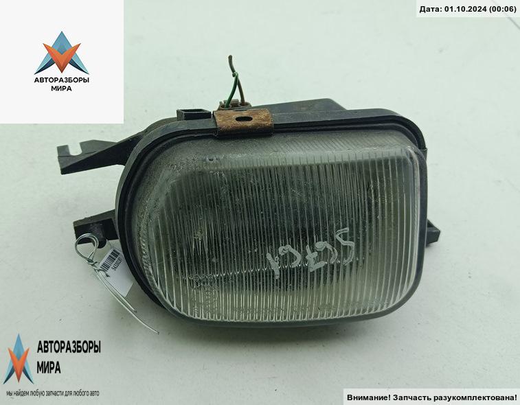 фара противотуманная левая Mercedes-Benz C-Класс W203/S203/CL203 2000, 2.0 л., бензин, МКПП, синий, седан - фото №1