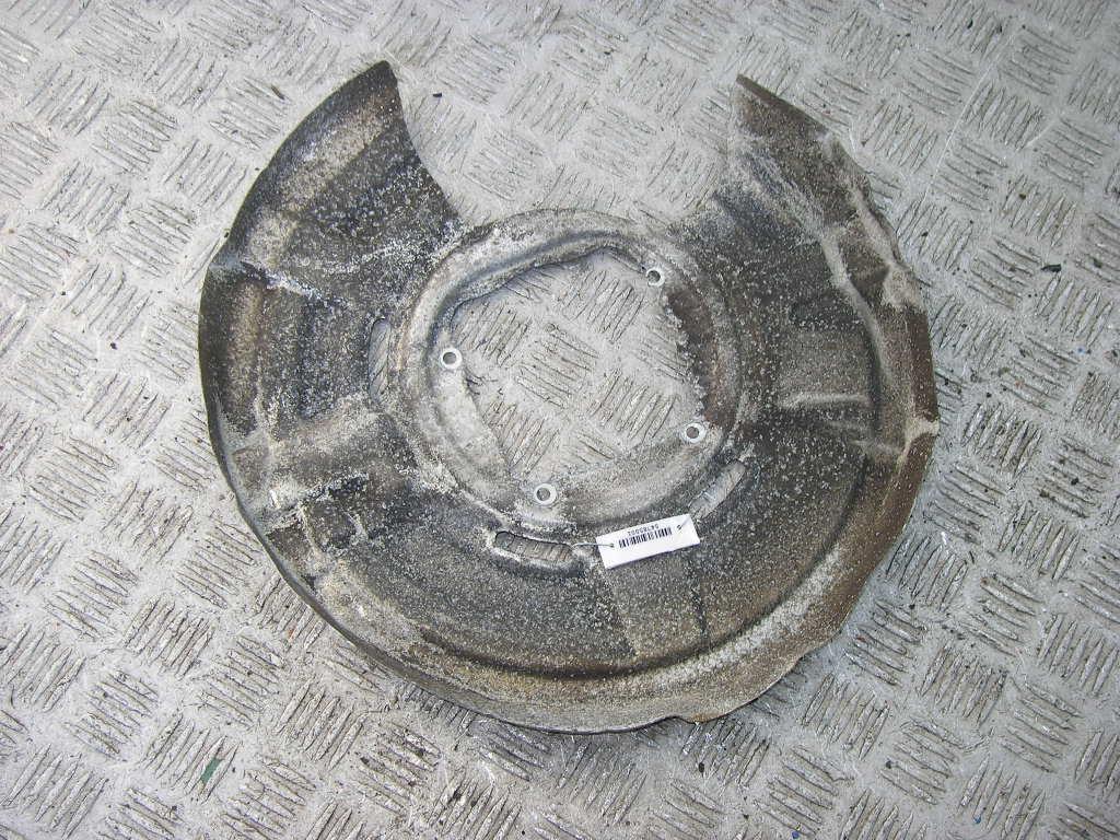 защитный кожух тормозного механизма BMW 5 серия F07/F10/F11 2012, 2.0 л., дизель, АКПП, белый, универсал, 6778254 - фото №1