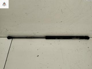 амортизатор крышки багажника (3-5 двери) Volkswagen Passat B5 1999, 1.6 л., бензин, МКПП, красный, универсал, 1J6827550