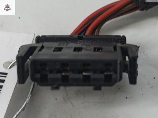 разъем (фишка) проводки Audi A6 4B/C5 1999, 1.8 л., бензин, МКПП, серый, седан, 893971634