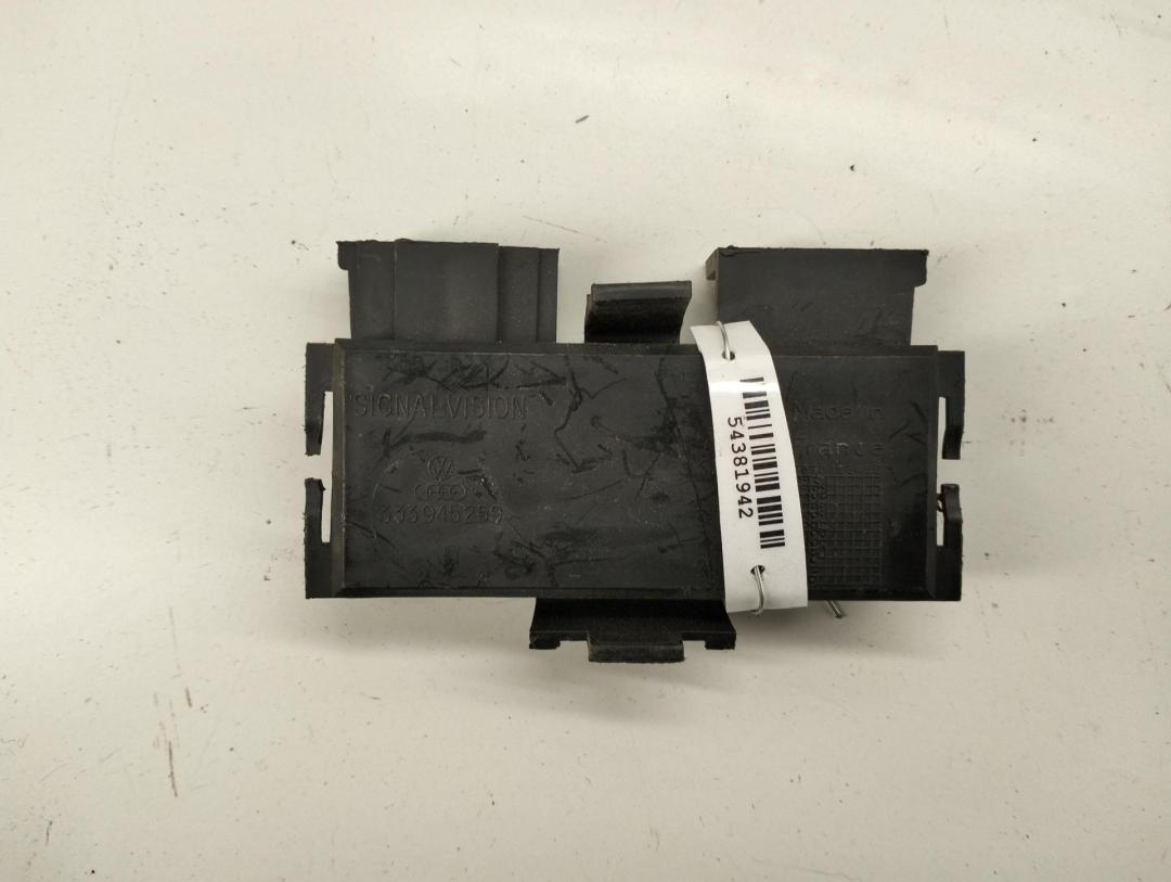 Плата фонаря заднего правого Volkswagen Passat B3 1990, 2.0 л., бензин, МКПП, красный, универсал, 333945259
