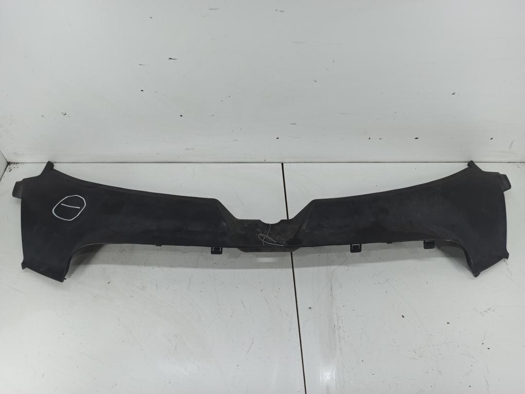 рамка капота Audi A6 C6 2006, 3.2 л., бензин, АКПП, синий, универсал, 4F0807081