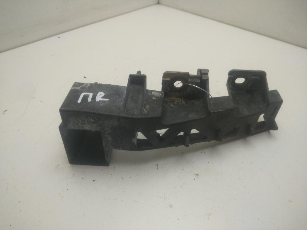 крепление фары правой Mazda 5 2005, 1.8 л., бензин, МКПП, чёрный, минивэн, C23550151