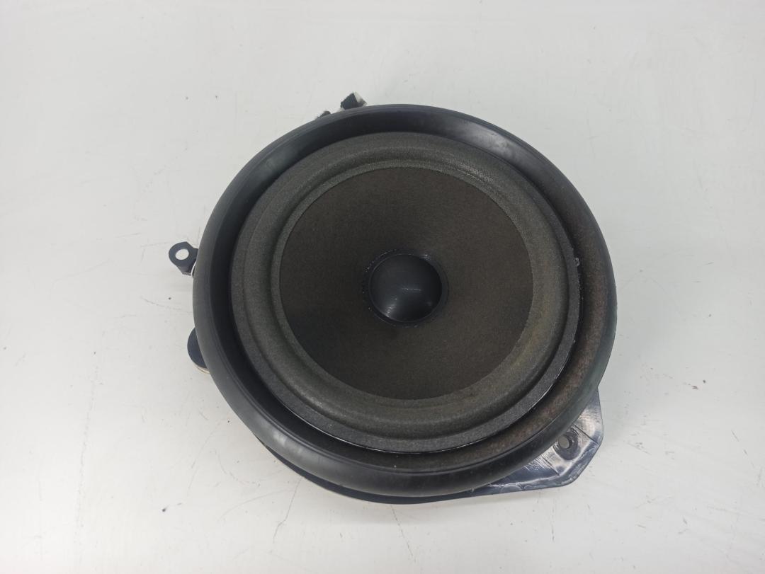 динамик двери Audi A4 B6 2003, 1.9 л., дизель, МКПП, синий, универсал, 8E0035411