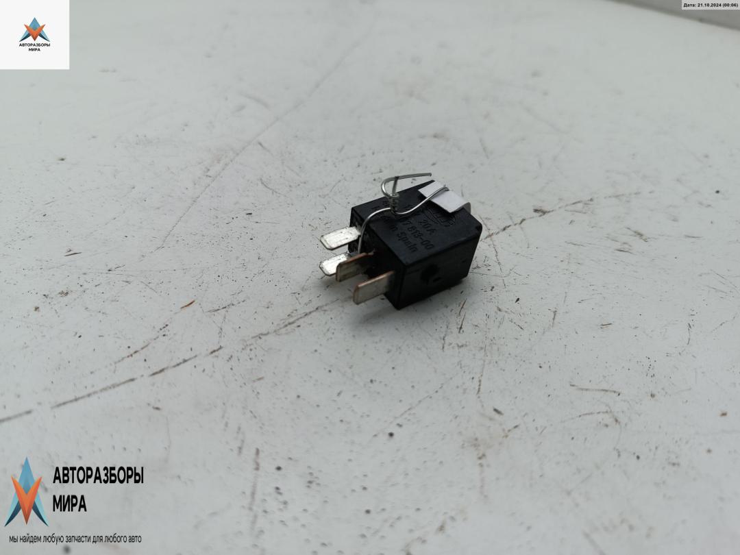 реле (прочие) Mercedes-Benz C-Класс W203/S203/CL203 2001, 2.2 л., дизель, АКПП, серый, седан, 0025421119 - фото №1