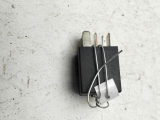 реле (прочие) Citroen Xsara Picasso 1 поколение 2002, 1.8 л., бензин, МКПП, зелёный, минивэн, 9620220980