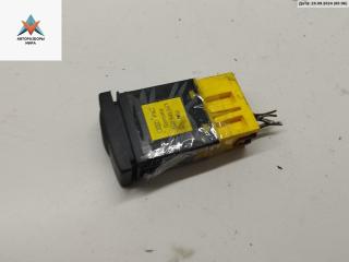 кнопка противотуманных фар Audi A4 B5 1996, 2.6 л., бензин, АКПП, зелёный, универсал, 8D0941563
