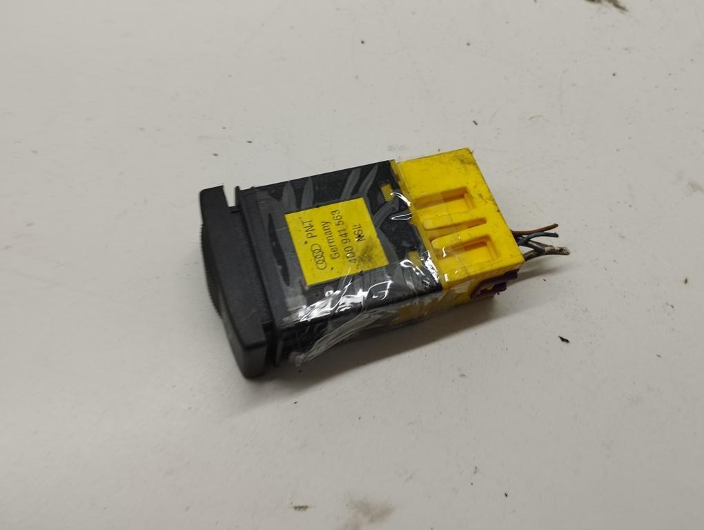 кнопка противотуманных фар Audi A4 B5 1996, 2.6 л., бензин, АКПП, зелёный, универсал, 8D0941563
