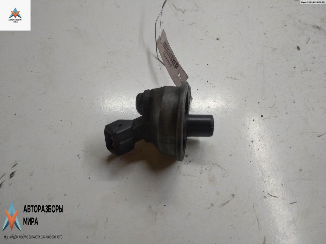 датчик коленвала Ford Focus 1 поколение 2000, 1.8 л., бензин, МКПП, чёрный, универсал, 928F6K341AF - фото №1