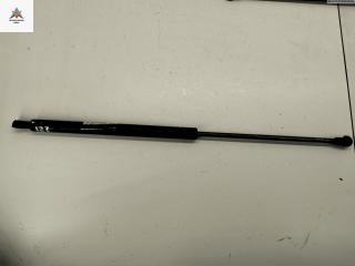 амортизатор крышки багажника (3-5 двери) Volkswagen Passat B5 1997, 1.8 л., бензин, МКПП, чёрный, универсал, 3A9827550