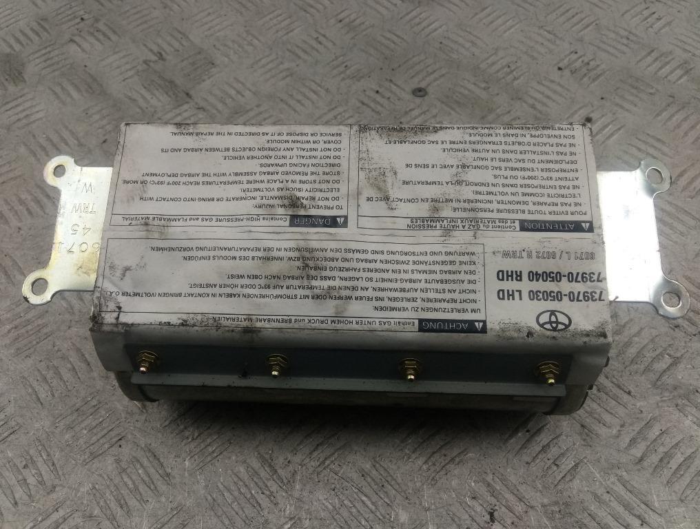 подушка безопасности пассажира Toyota Avensis 1999, 1.8 л., бензин, МКПП, серый, седан, 73970-05040