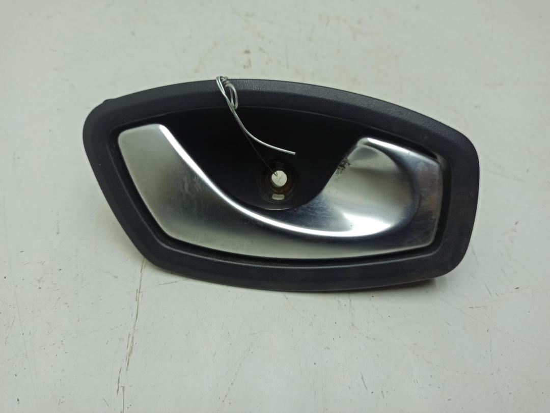 ручка внутренняя передняя правая Renault Megane III 2011, 1.5 л., дизель, МКПП, серый, хетчбэк 5 дв., 826720001R