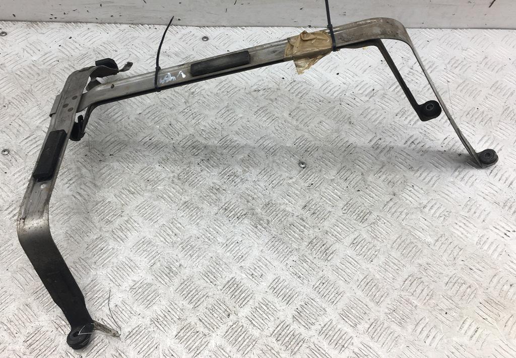 крепление бака топливного BMW X5 E53 2003, 3.0 л., дизель, АКПП, чёрный, внедорожник 5 дв.