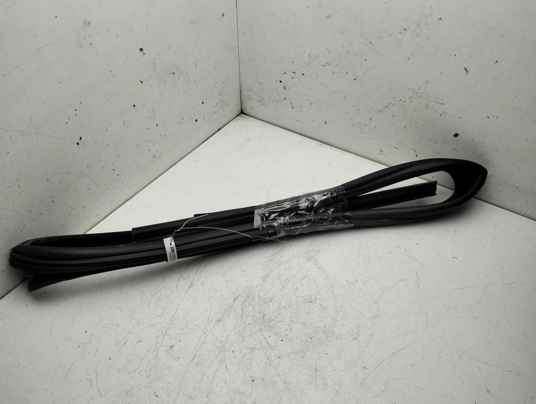 уплотнитель двери Peugeot 307 2007, 1.6 л., дизель, МКПП, серый, универсал, 9634454499