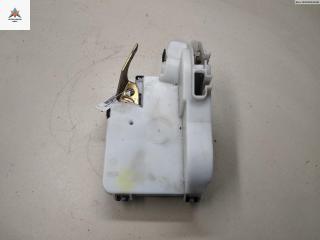 замок двери передней правой Volkswagen Golf 3 поколение 1995, 1.4 л., бензин, МКПП, синий, хетчбэк 3 дв., 1H1837016