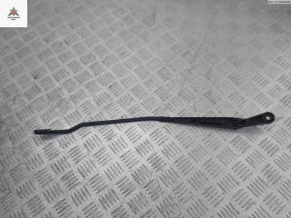 Щеткодержатель (поводок стеклоочистителя) передний Volkswagen Passat B5 [рестайлинг] 2001, 1.6 л., бензин, МКПП, серый, седан, 3B1955410