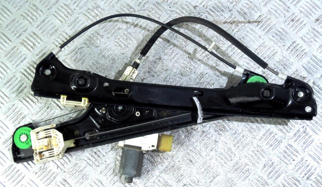 стеклоподъемник электрический передний правый BMW 3 серия E90/E91/E92/E93 2007, 2.0 л., дизель, МКПП, синий, седан - фото №1