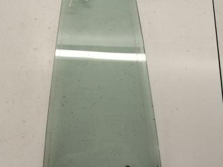 форточка задняя левая Volkswagen Bora 1 поколение 2001, 2.0 л., бензин, МКПП, серый, универсал, 43R-000980