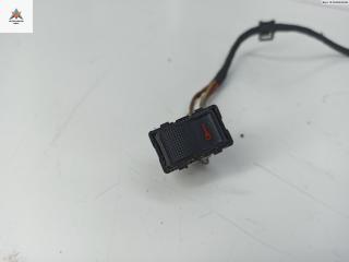 кнопка центрального замка Audi A4 B5 [рестайлинг] 2001, 1.9 л., дизель, МКПП, серый, универсал, 8L0962107A