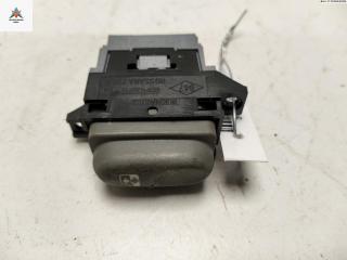 кнопка стеклоподъемника заднего правого Renault Scenic 1 поколение [рестайлинг] 2001, 1.6 л., бензин, АКПП, серый, минивэн, 7700433115