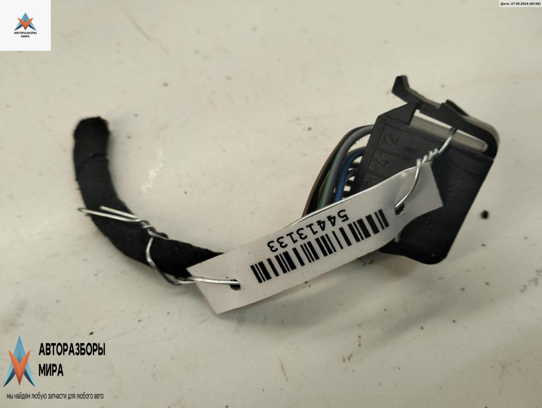 разъем (фишка) проводки Volkswagen Golf 3 поколение 1992, 1.8 л., бензин, МКПП, зелёный, хетчбэк 3 дв., 191972724 - фото №1