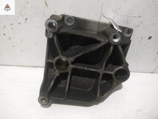 кронштейн компрессора кондиционера Citroen C4 1 поколение 2004, 1.6 л., бензин, МКПП, красный, хетчбэк 5 дв., 9657137480